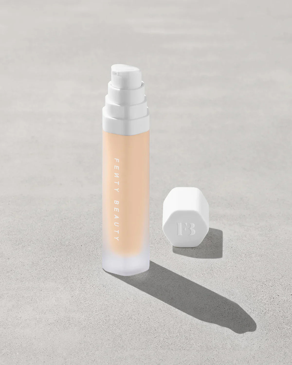 Soft’lit Naturally Luminous Longwear Foundation