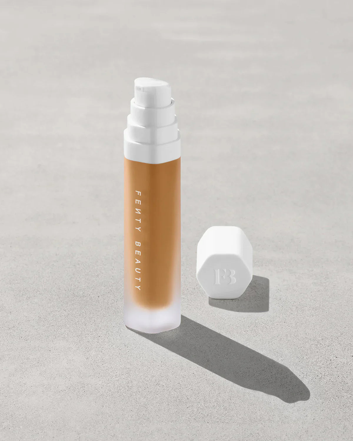 Soft’lit Naturally Luminous Longwear Foundation