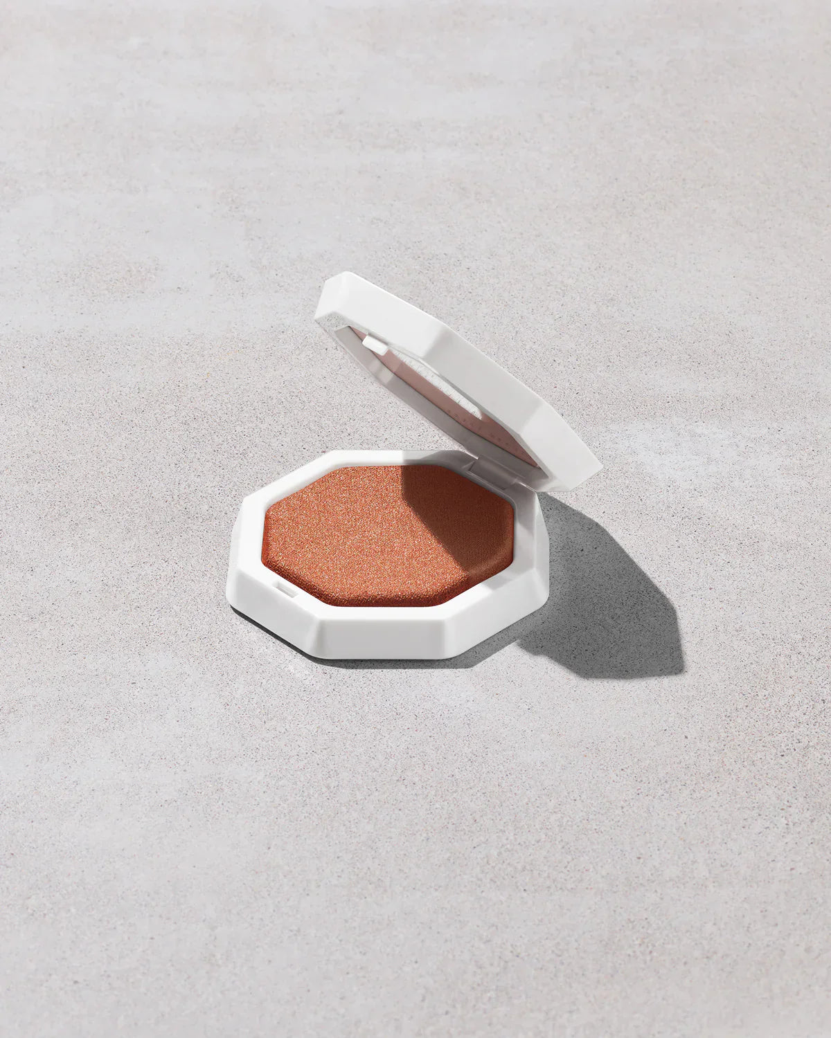 Demi’glow Light-Diffusing Highlighter