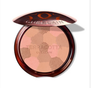 Natural “Glow-Boost” Terracotta Light – 96 % Naturally-Derived Ingredients