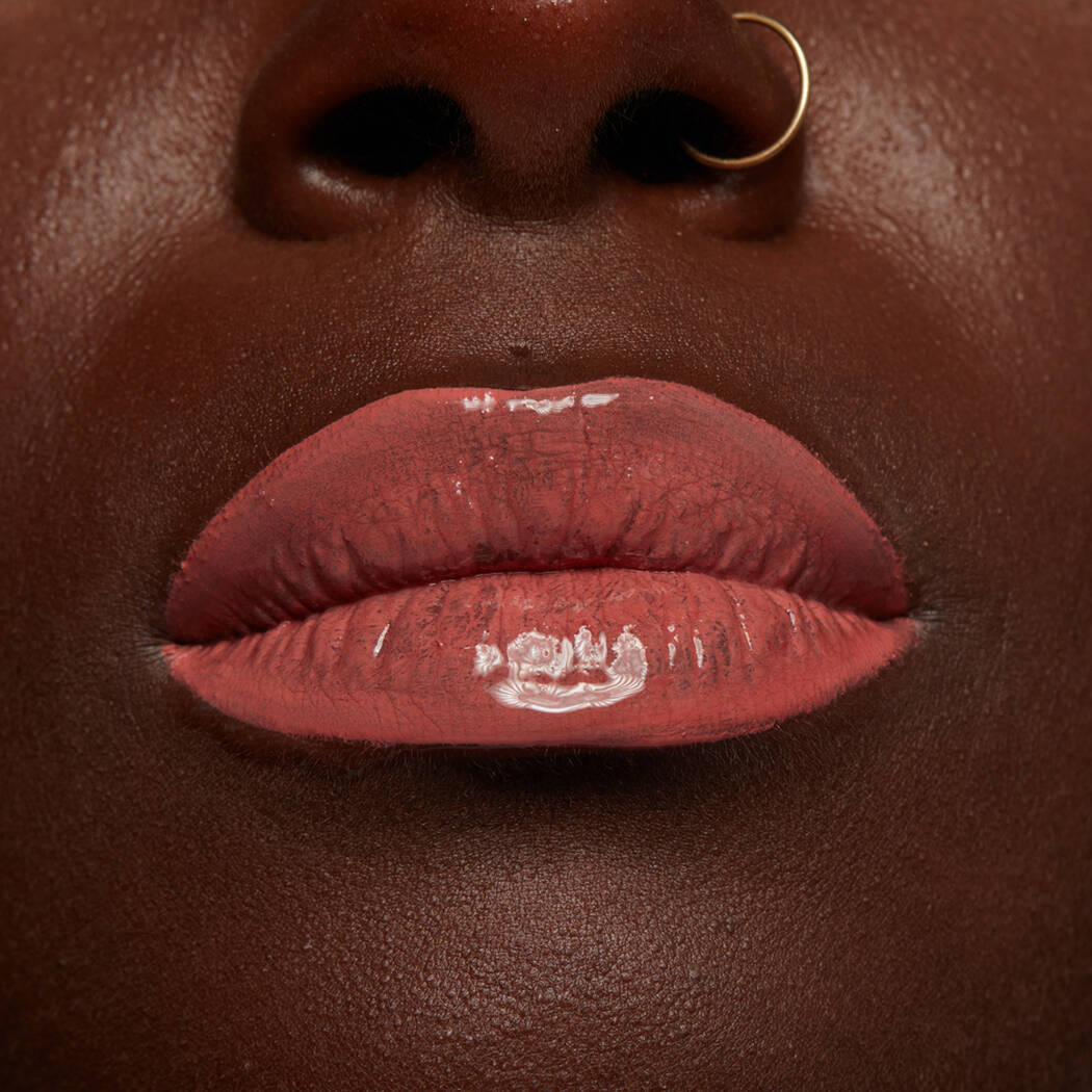 Permanent Lip Gloss with Shine – Shine Loud