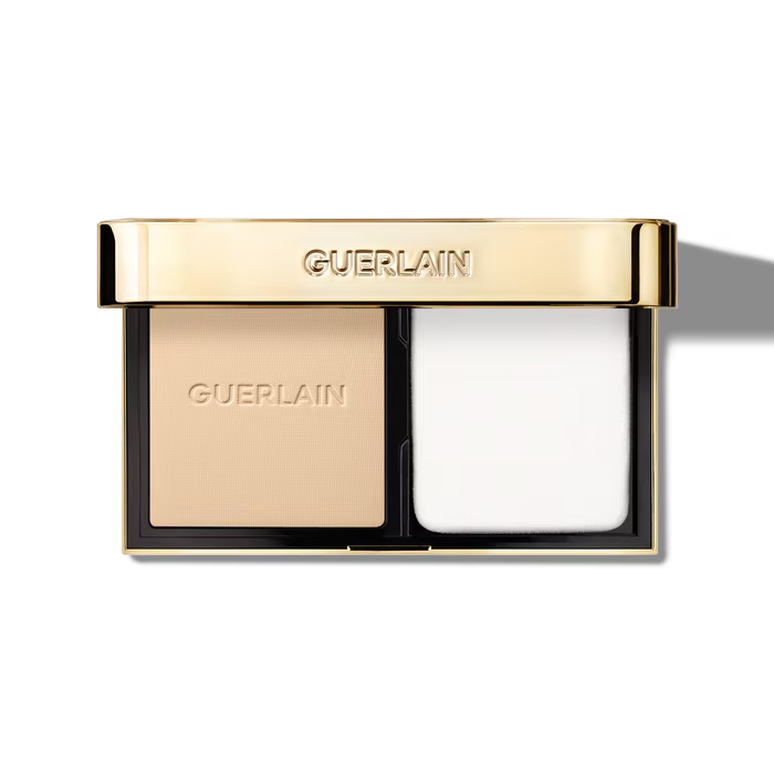 Parure Gold Skin Control – Ultra-Fine Matte Compact Foundation